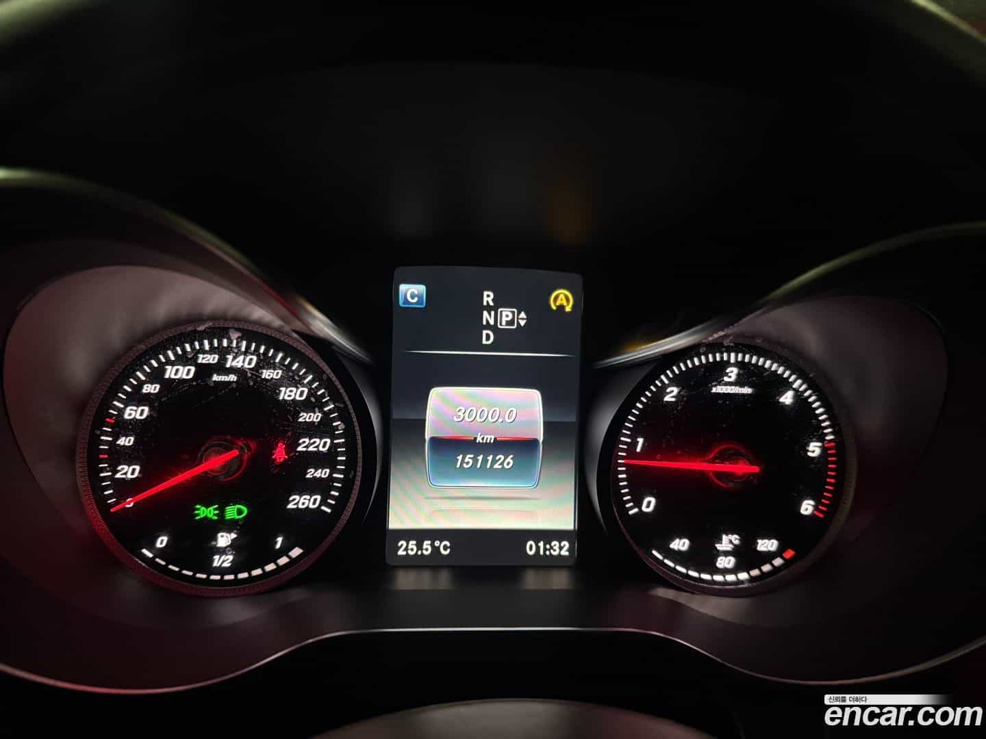 C-Class Mercedes-Benz 2014.6-INNER-008