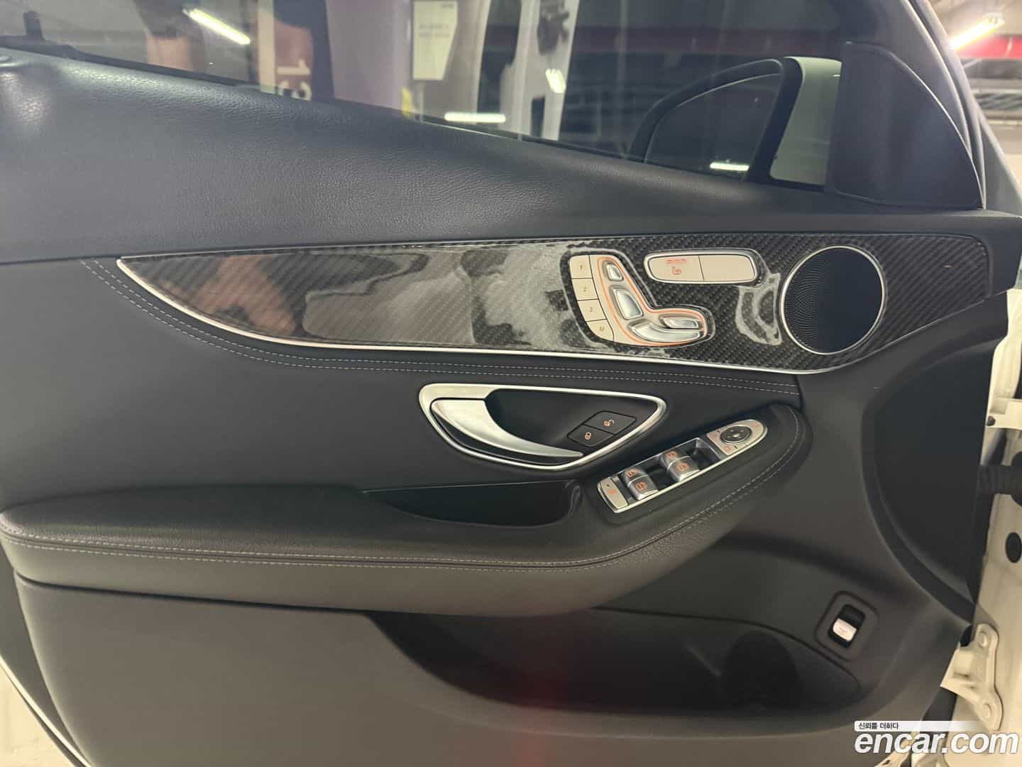 C-Class Mercedes-Benz 2014.6-OPTION-024