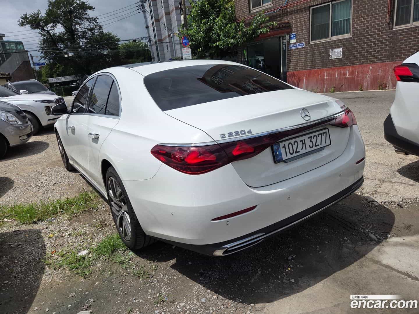 E-Class Mercedes-Benz 2024.9-OUTER-005