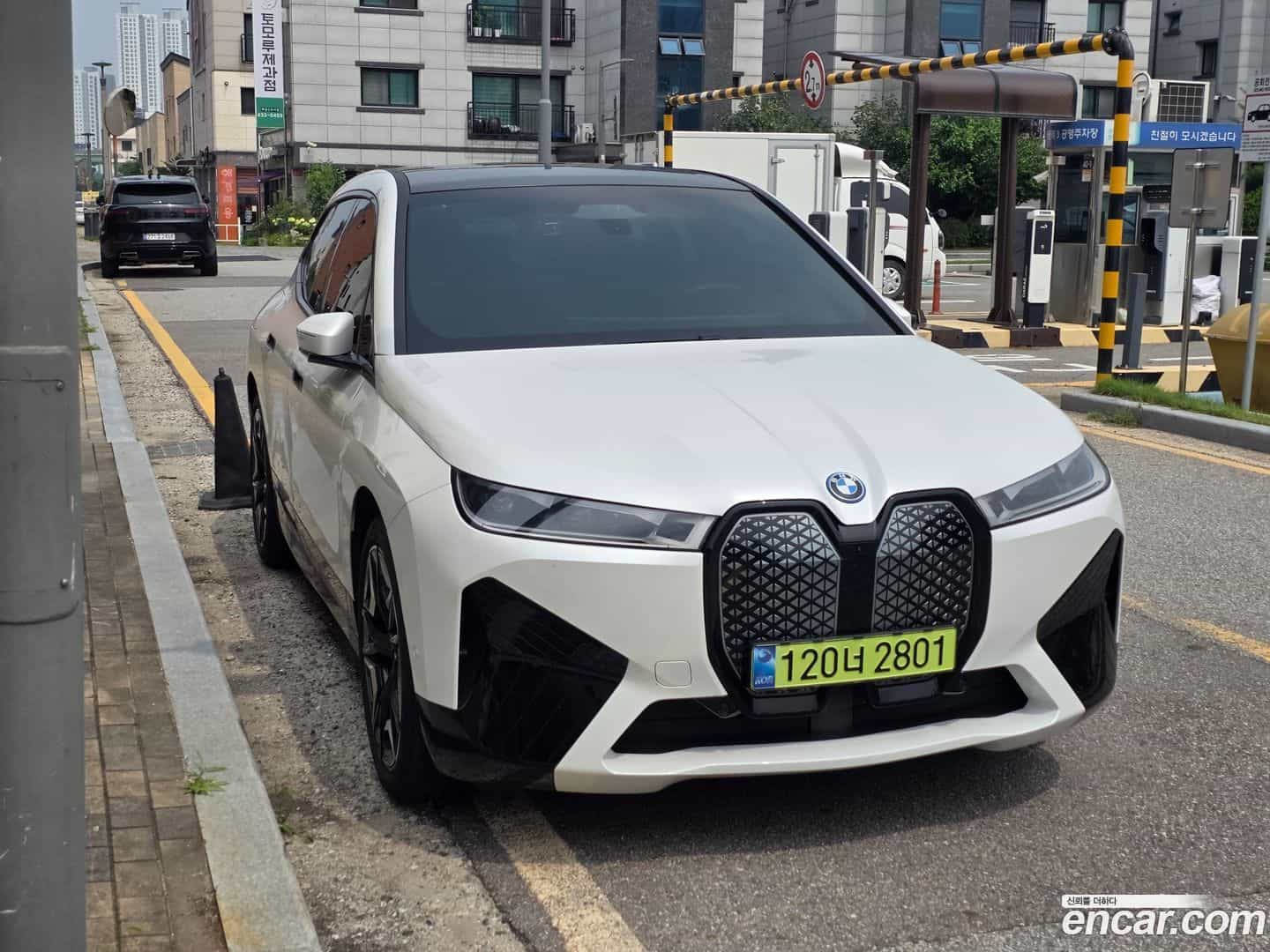 iX BMW 2024.9-OUTER-003