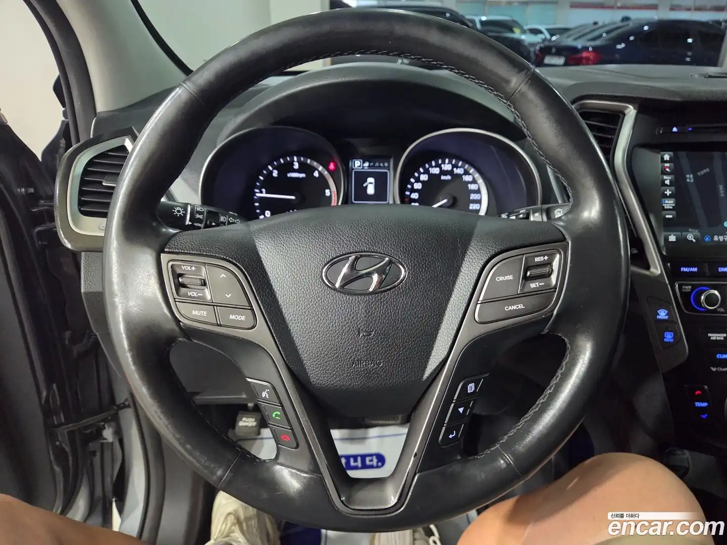 Santafe Hyundai 2017.2-OPTION-015