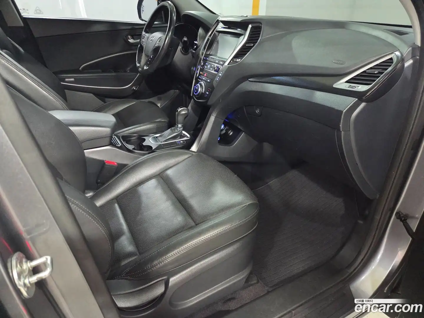Santafe Hyundai 2017.2-OPTION-019