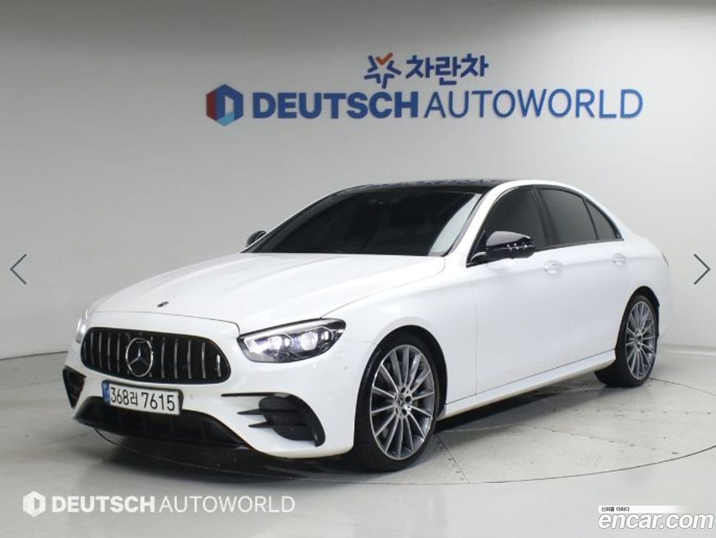 Main__Slider__Photo:E-Class Mercedes-Benz 2022.3-0