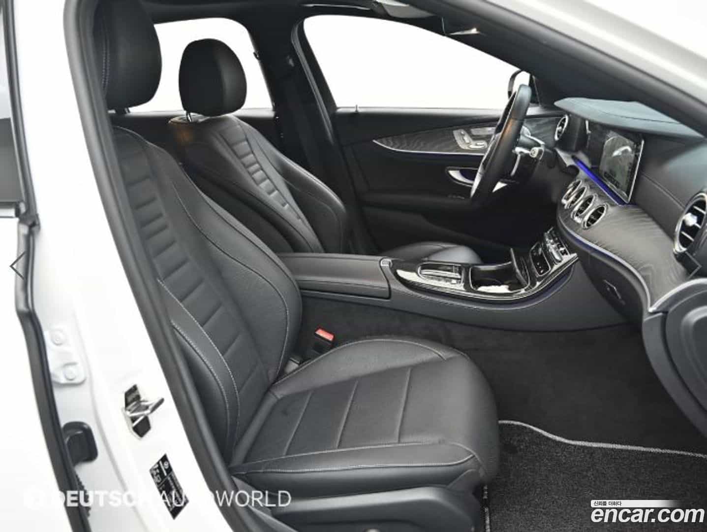 E-Class Mercedes-Benz 2022.3-INNER-010