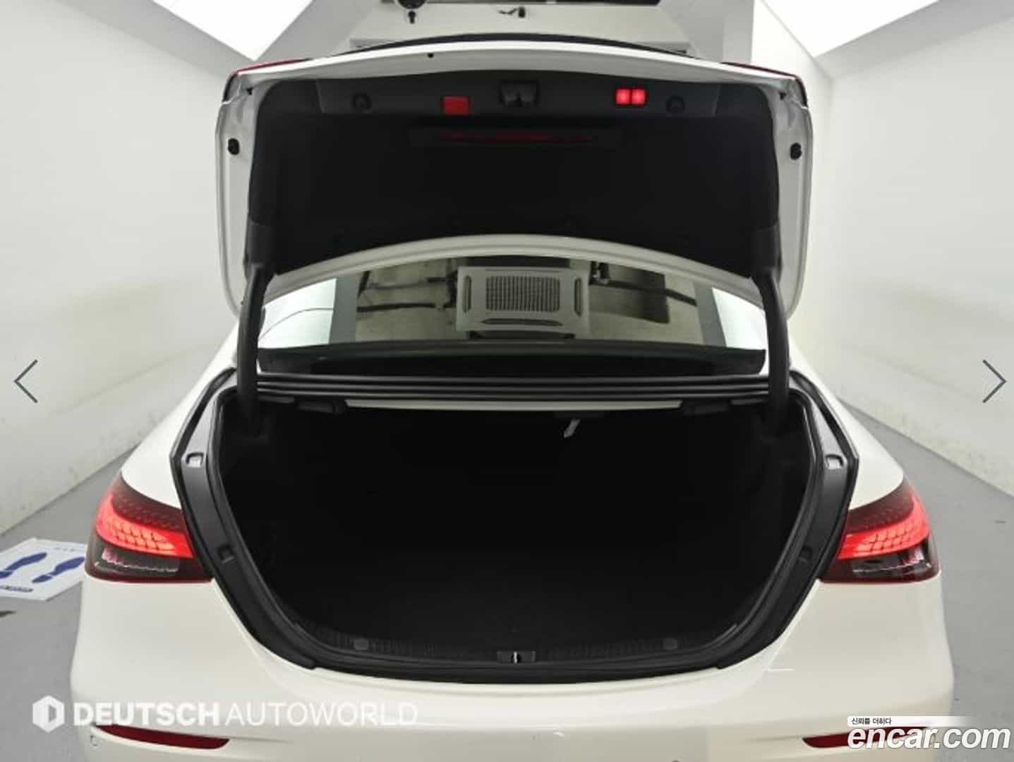 E-Class Mercedes-Benz 2022.3-OPTION-023