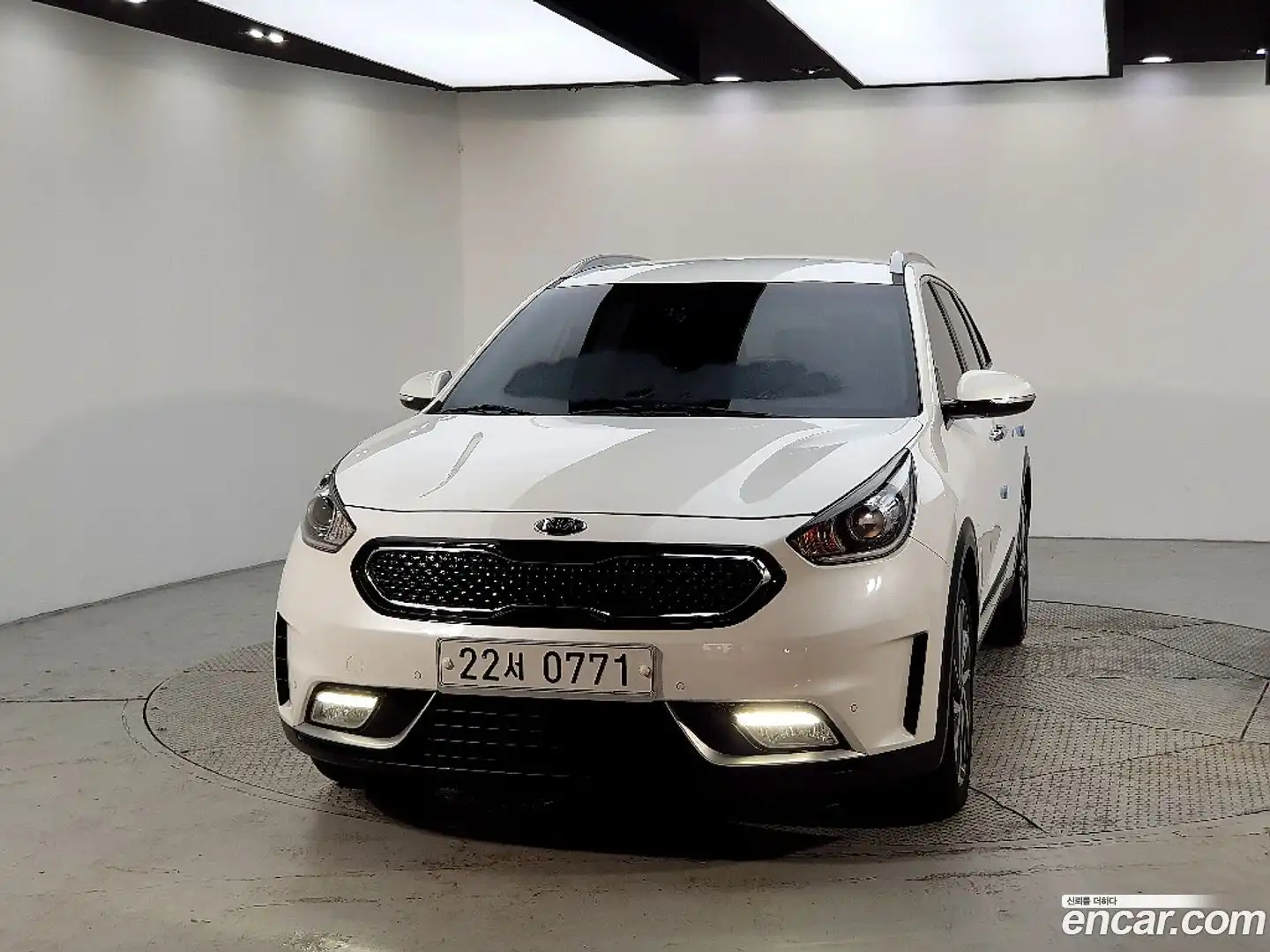 Niro Kia 2016.5-OUTER-002