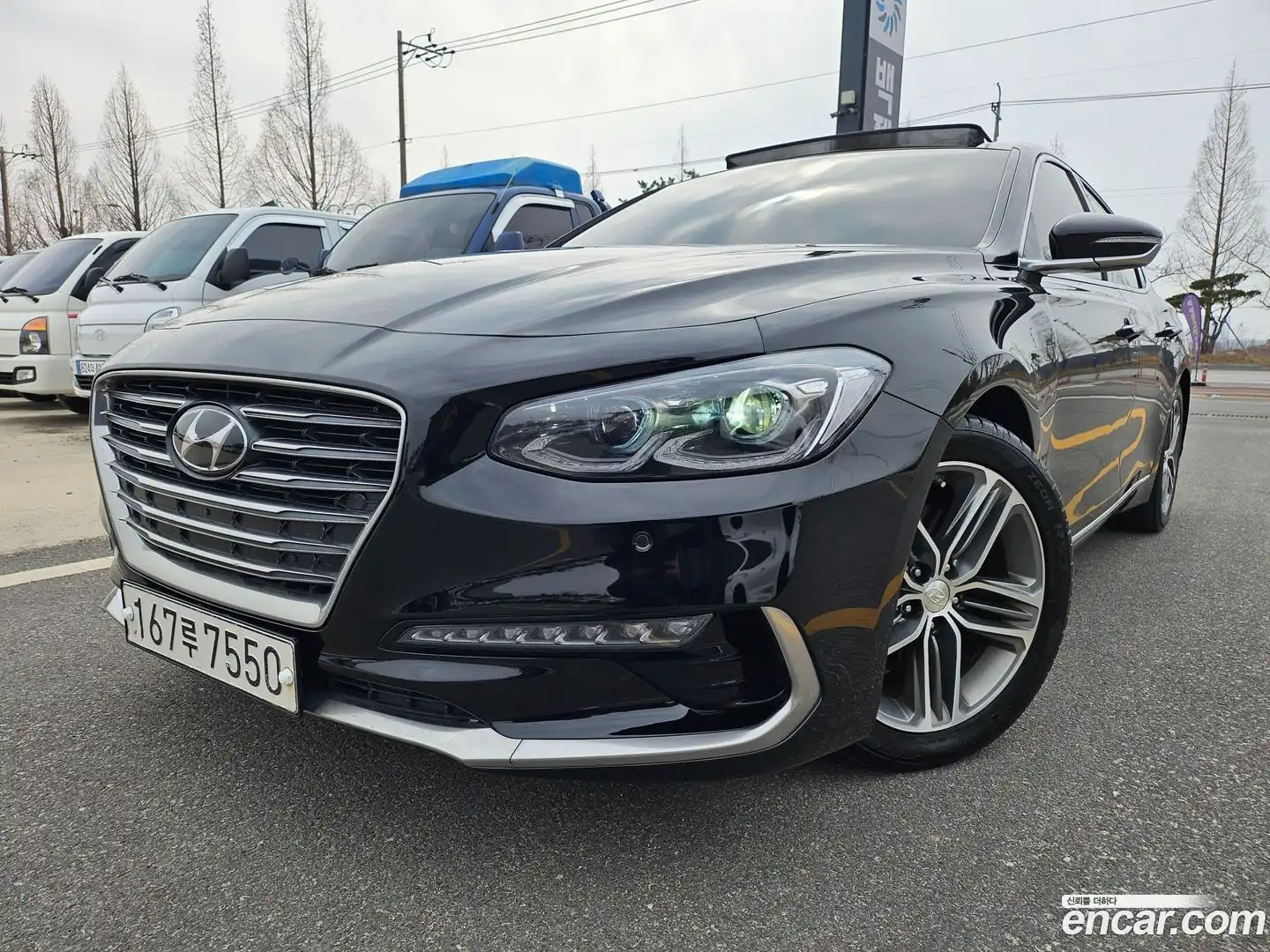 Grandeur Hyundai 2017.2-OUTER-001