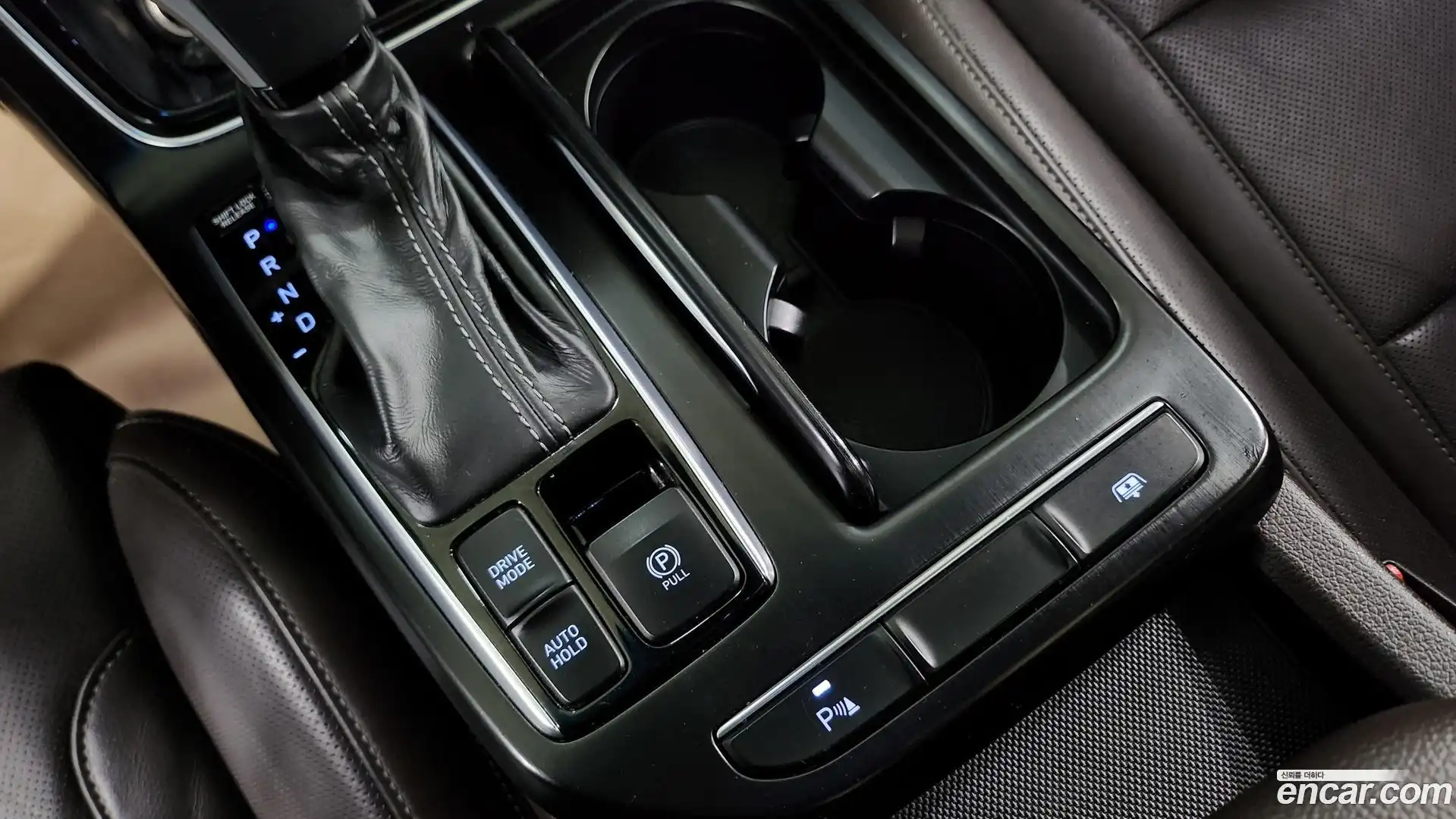 Grandeur Hyundai 2017.4-OPTION-016