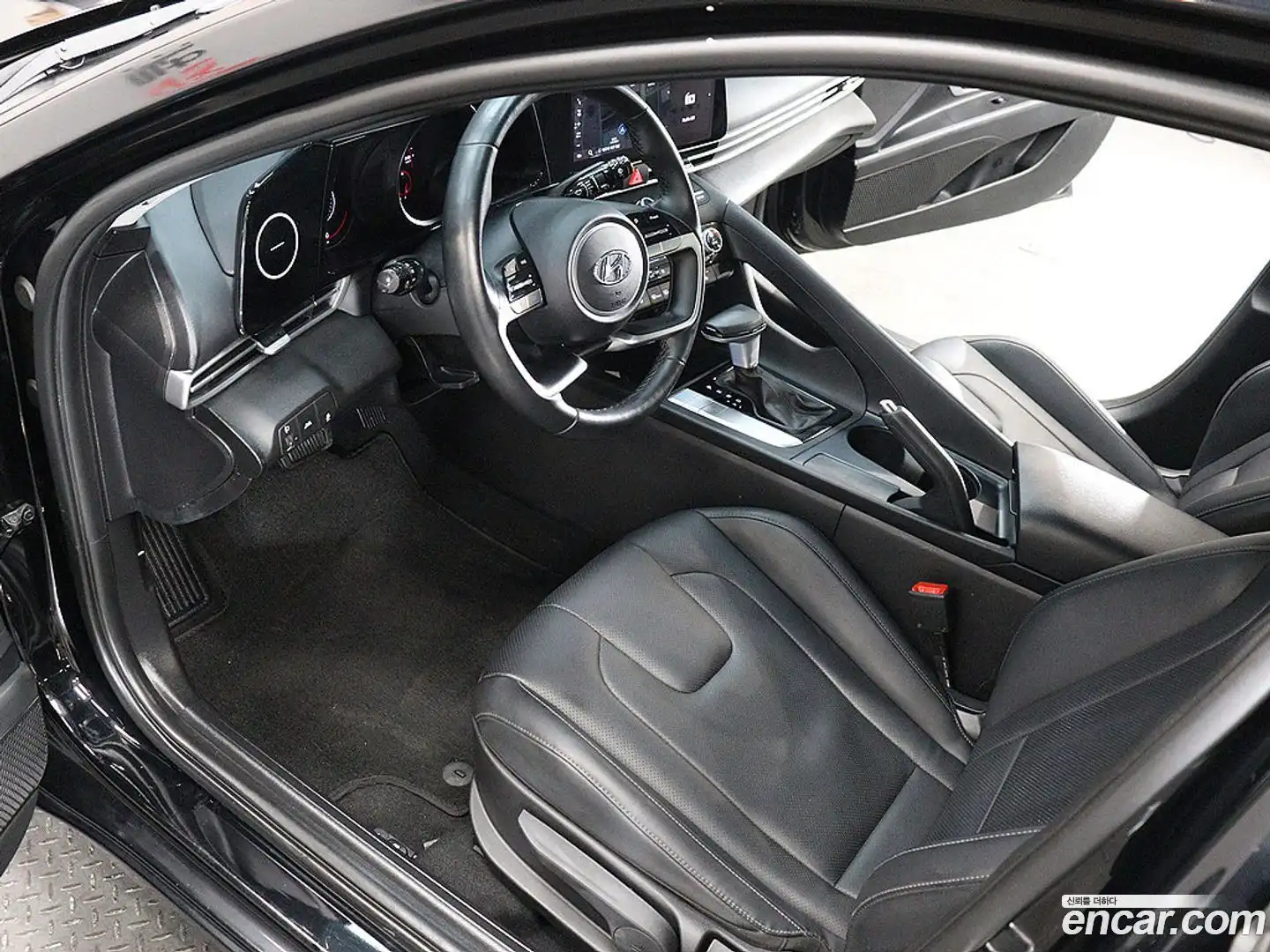AVANTE Hyundai 2020.7-OPTION-019