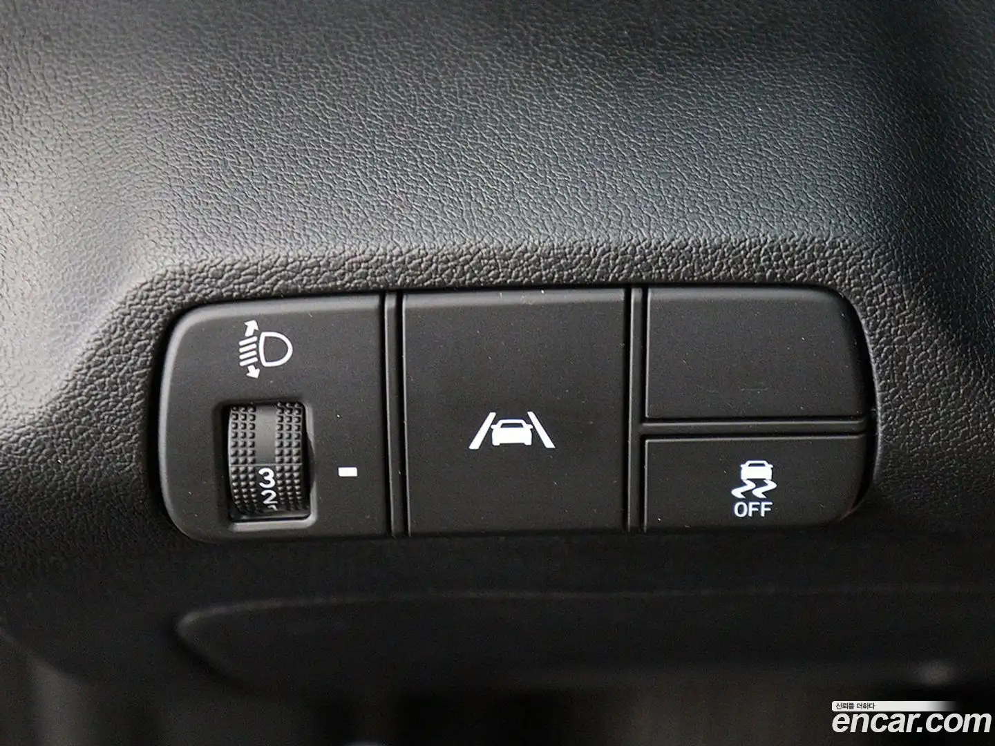 AVANTE Hyundai 2020.7-OPTION-020
