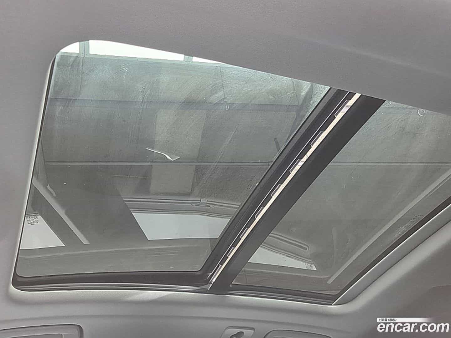 Q5 Audi 2025.11-OPTION-022