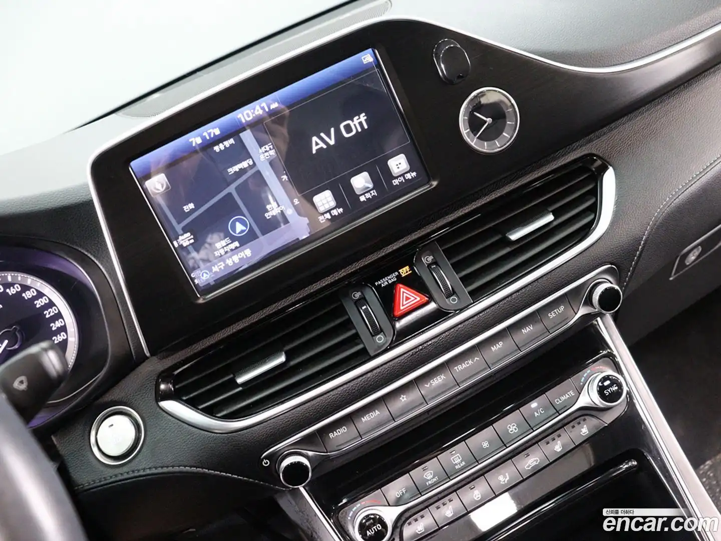 Grandeur Hyundai 2017.2-INNER-007