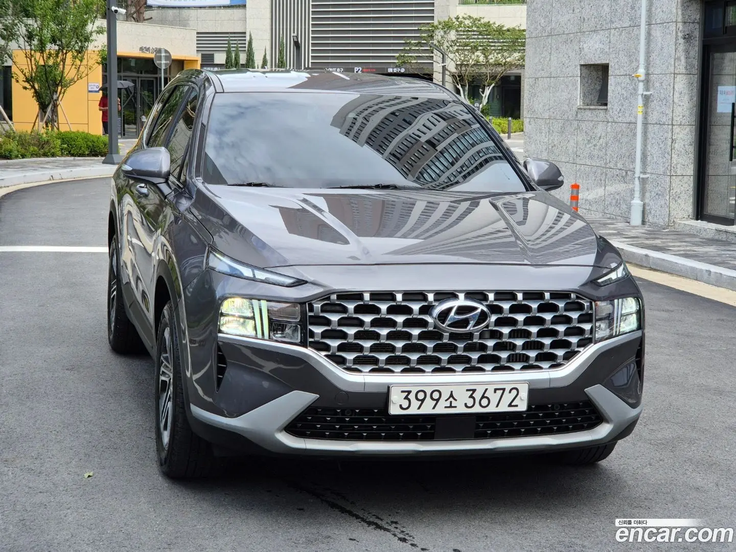 Main__Slider__Photo:Santafe Hyundai 2021.6-0