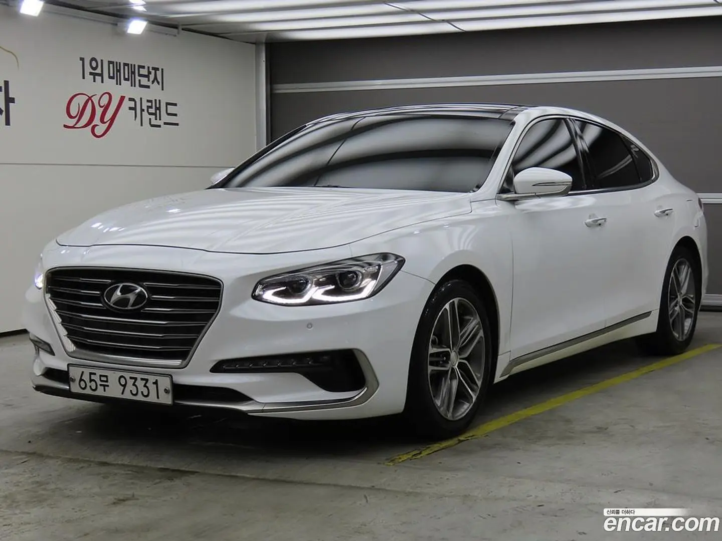 Main__Slider__Photo:Grandeur Hyundai 2017.6-0