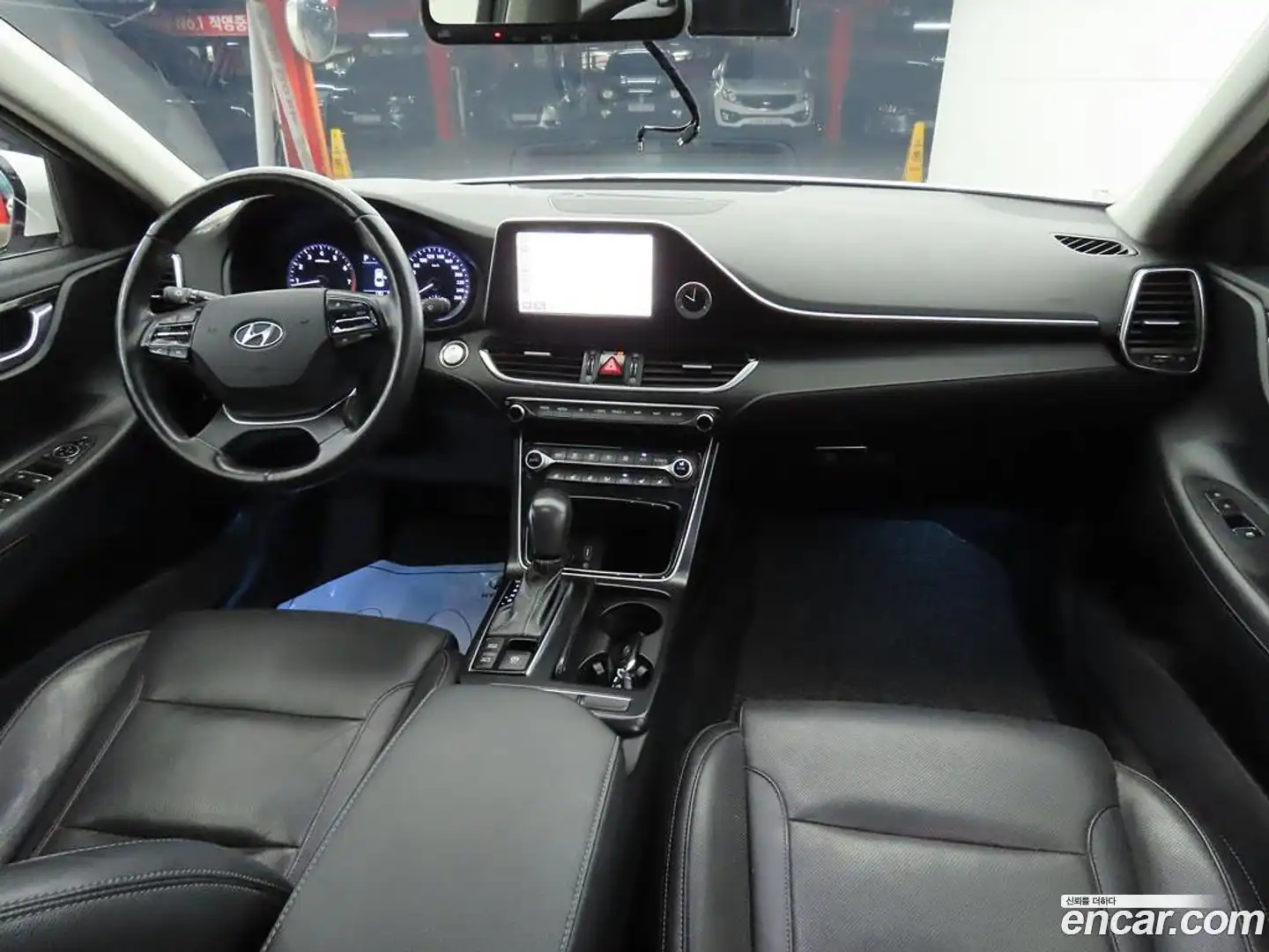 Grandeur Hyundai 2017.6-INNER-007