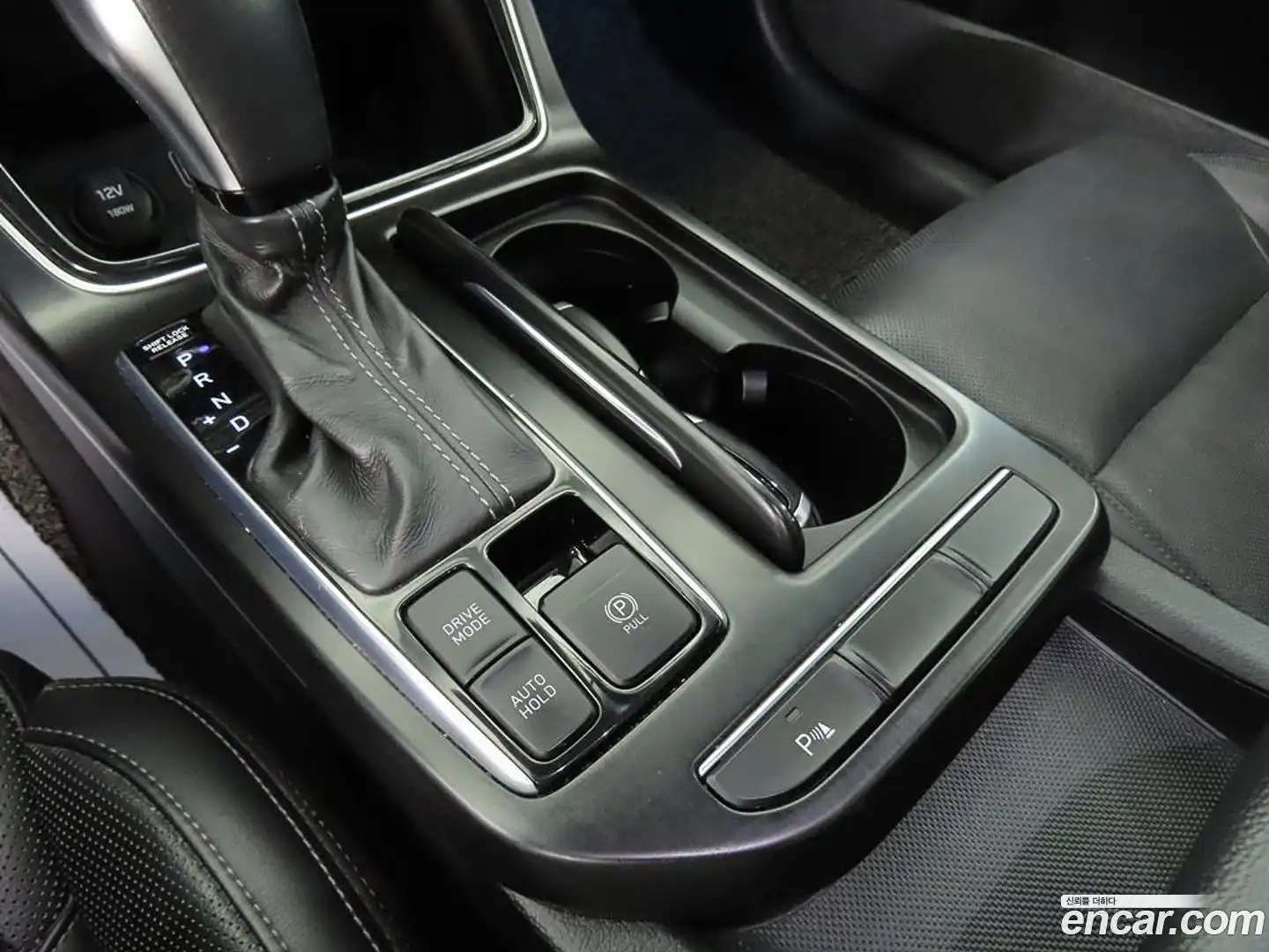 Grandeur Hyundai 2017.6-INNER-009