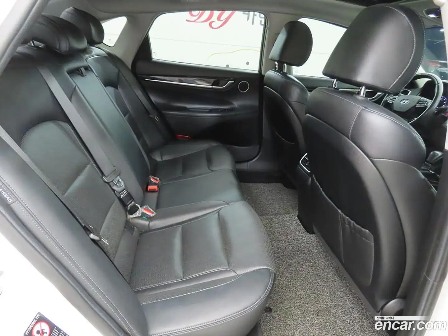 Grandeur Hyundai 2017.6-OPTION-015