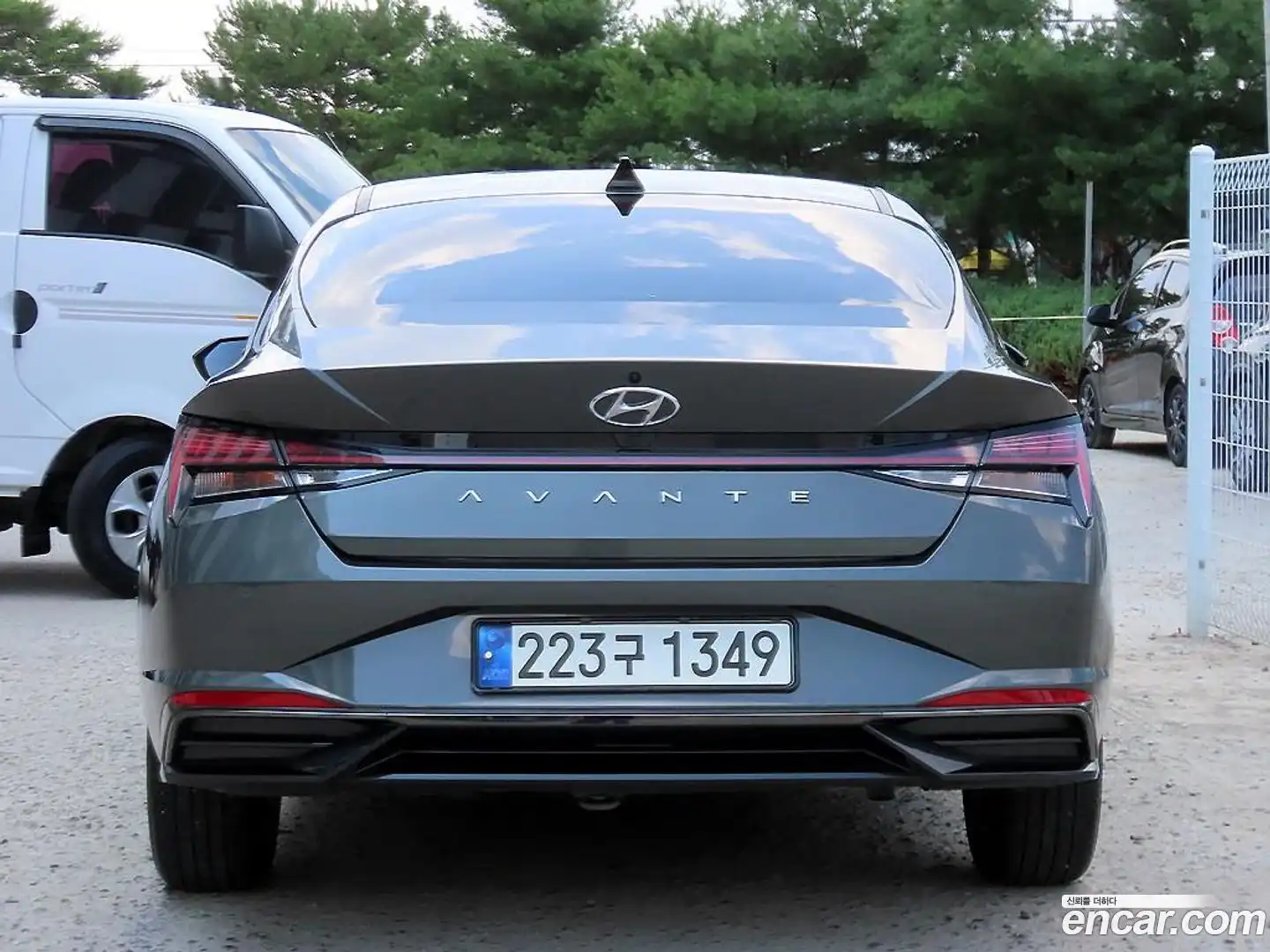 AVANTE Hyundai 2021.5-OUTER-004