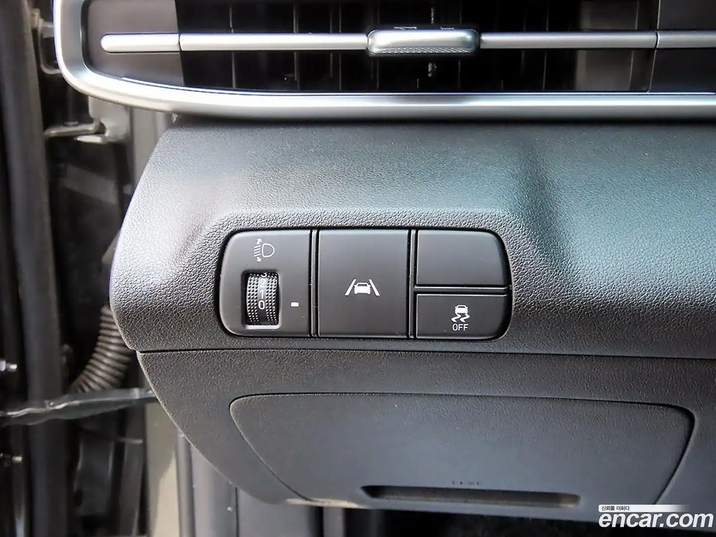 AVANTE Hyundai 2021.5-OPTION-017