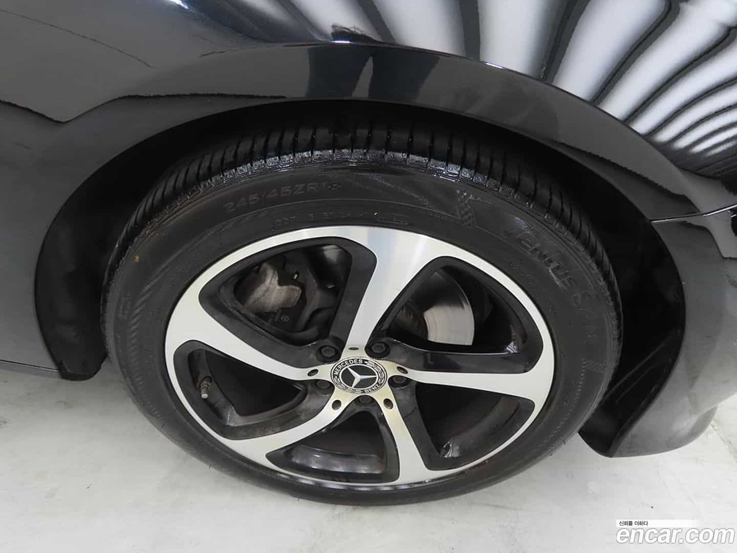 E-Class Mercedes-Benz 2019.11-OUTER-005