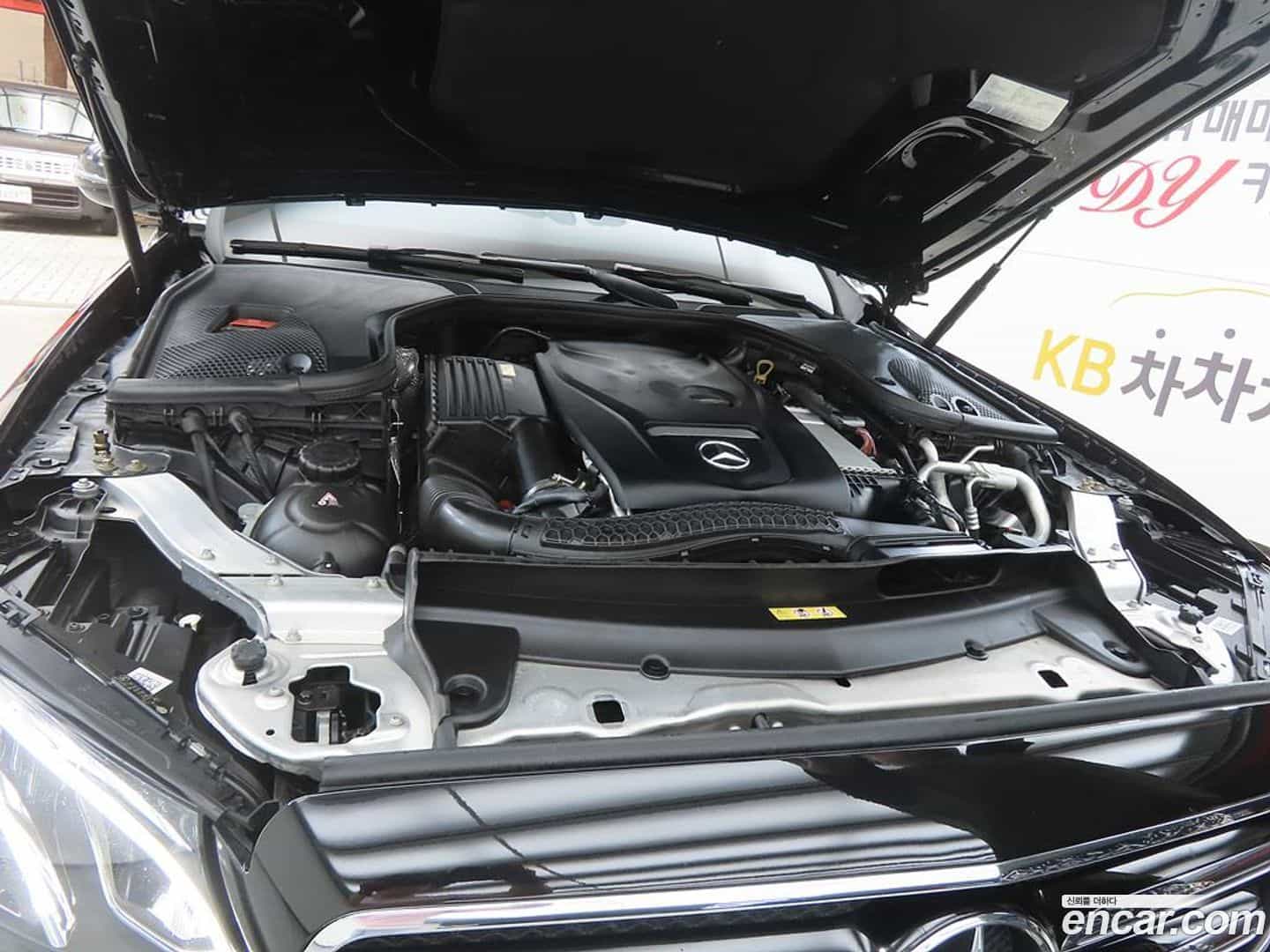 E-Class Mercedes-Benz 2019.11-OUTER-006