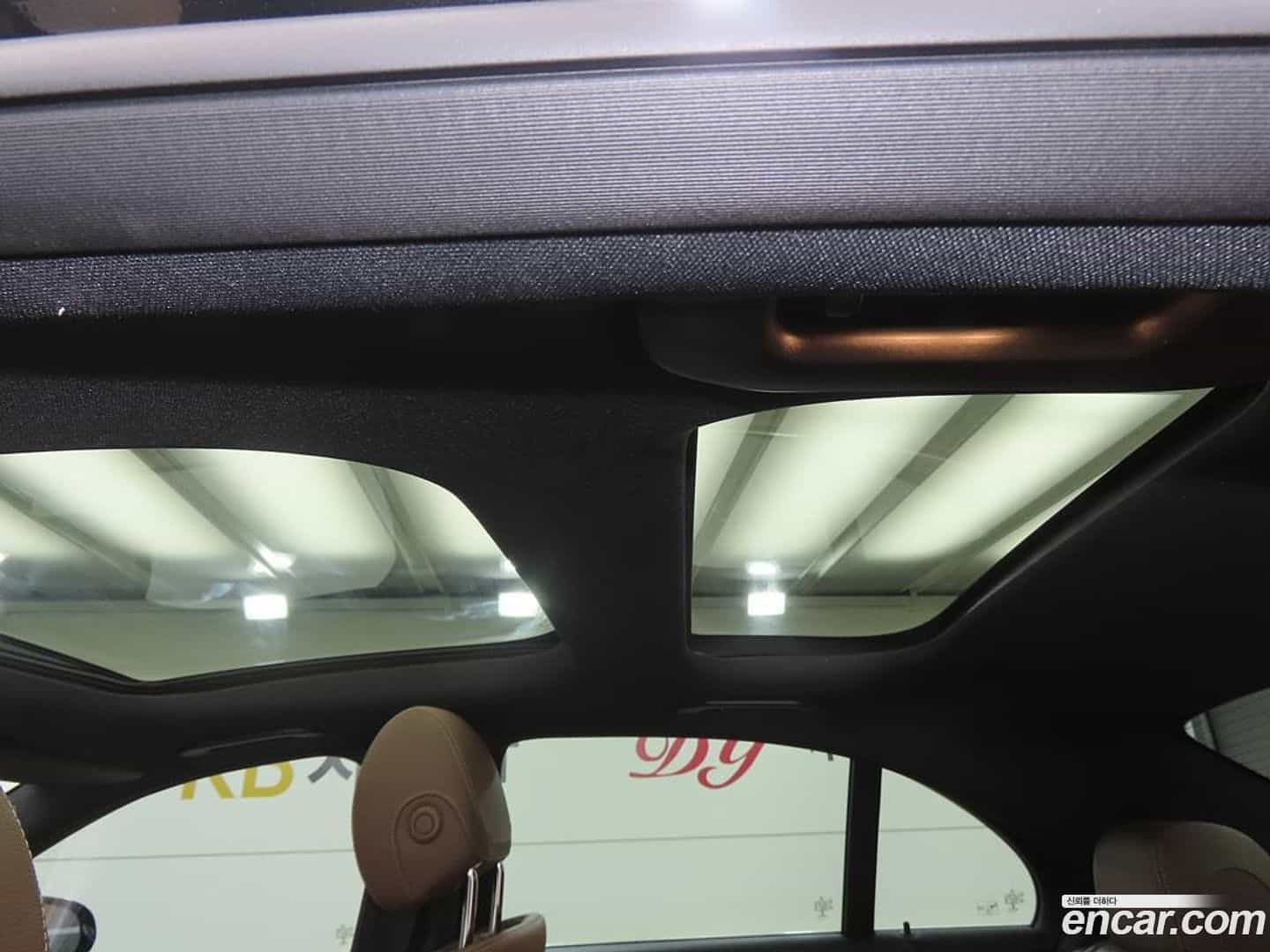 E-Class Mercedes-Benz 2019.11-OPTION-017