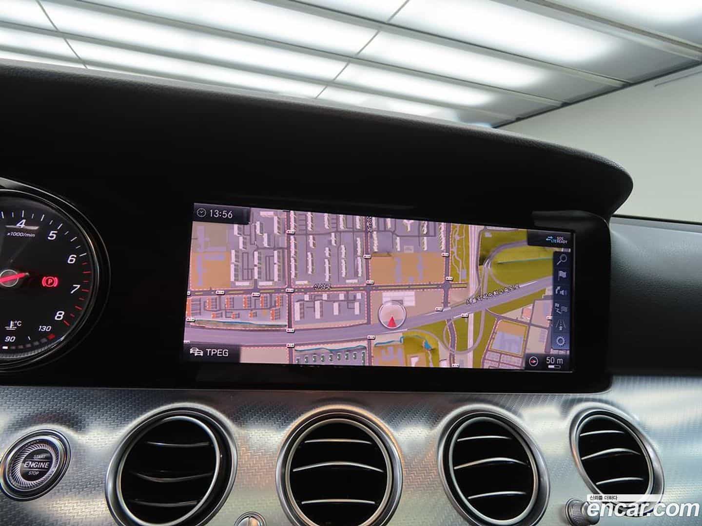 E-Class Mercedes-Benz 2019.11-OPTION-019