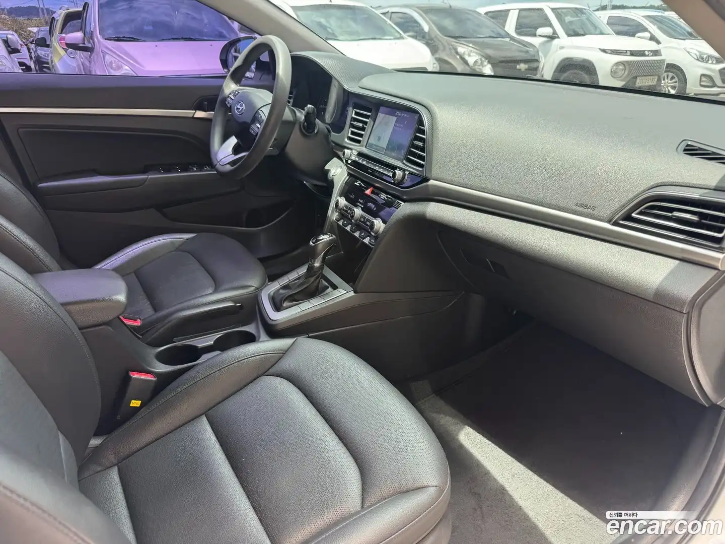 AVANTE Hyundai 2020.2-OPTION-015