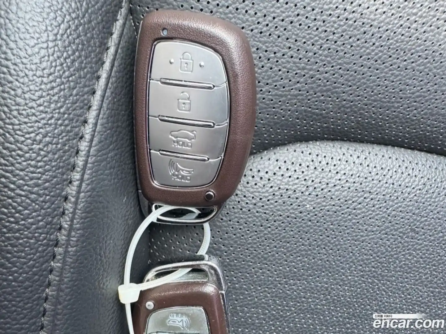 AVANTE Hyundai 2020.2-OPTION-018