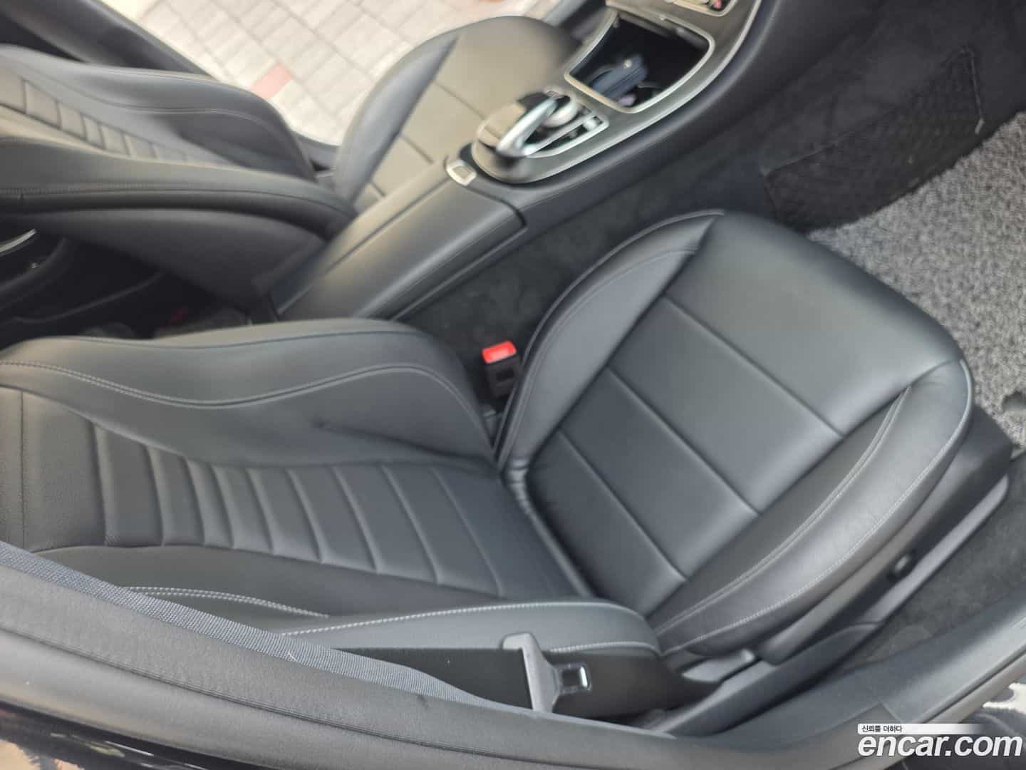 E-Class Mercedes-Benz 2020.8-INNER-010