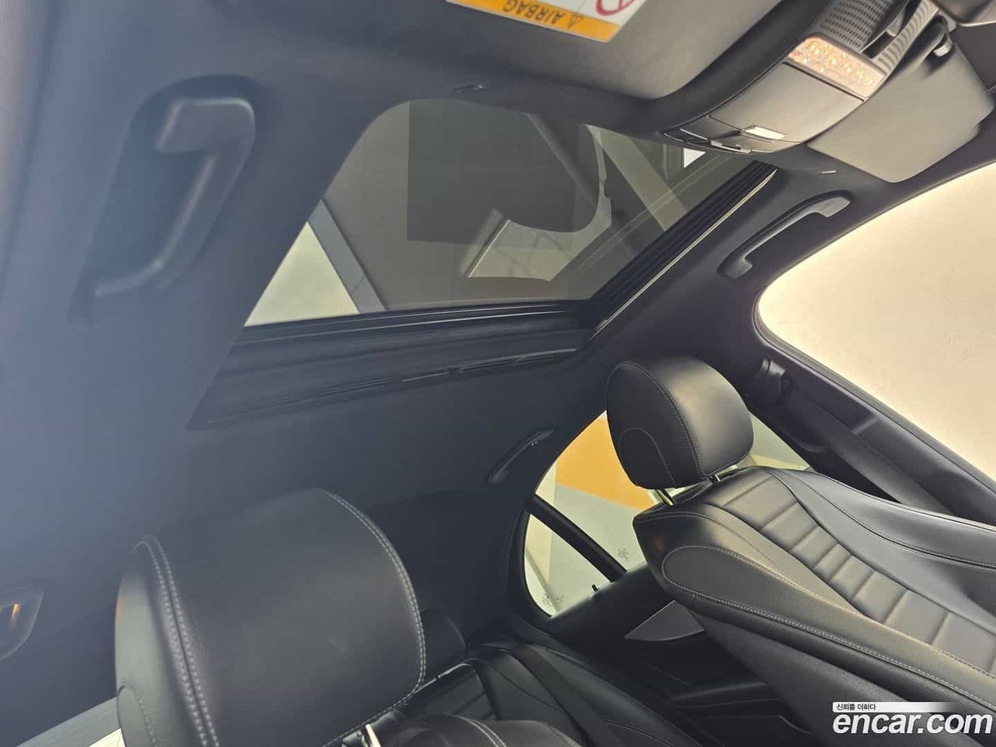 E-Class Mercedes-Benz 2020.8-OPTION-022