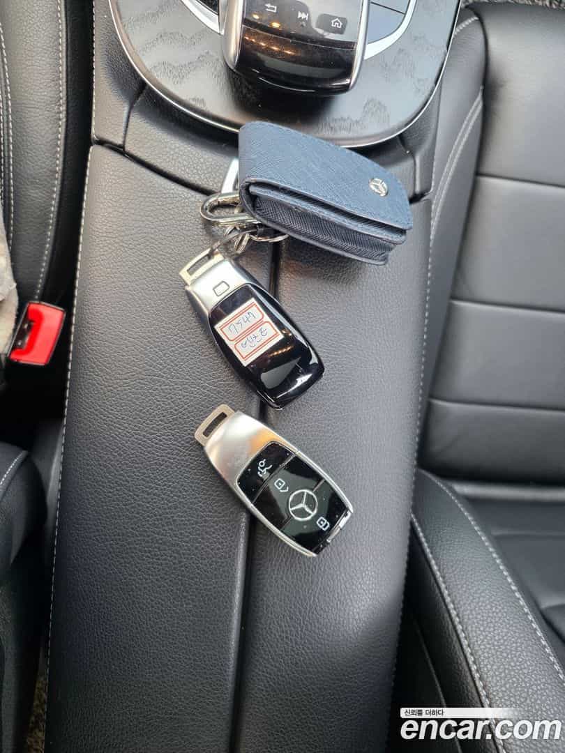 E-Class Mercedes-Benz 2020.8-OPTION-024