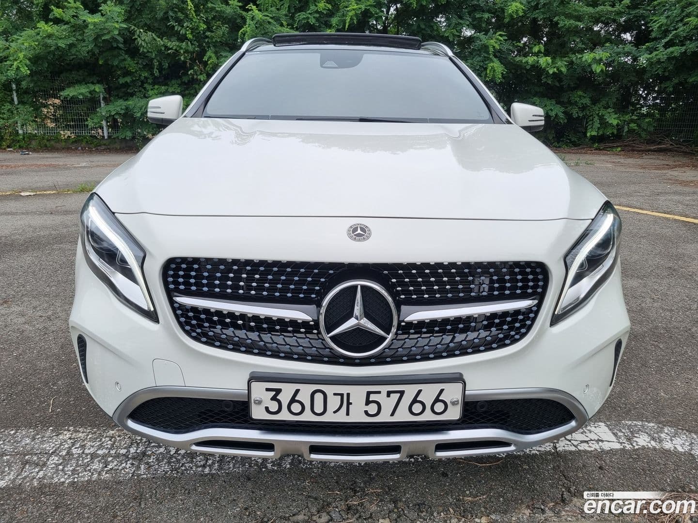 Main__Slider__Photo:GLA-Class Mercedes-Benz 2017.8-0