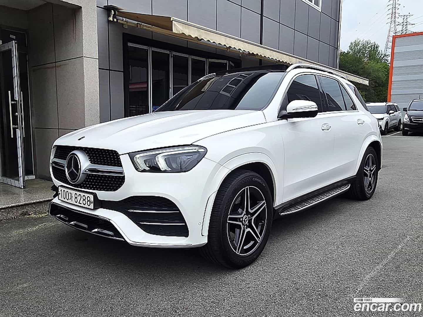 GLE-Class Mercedes-Benz 2020.9-OUTER-001