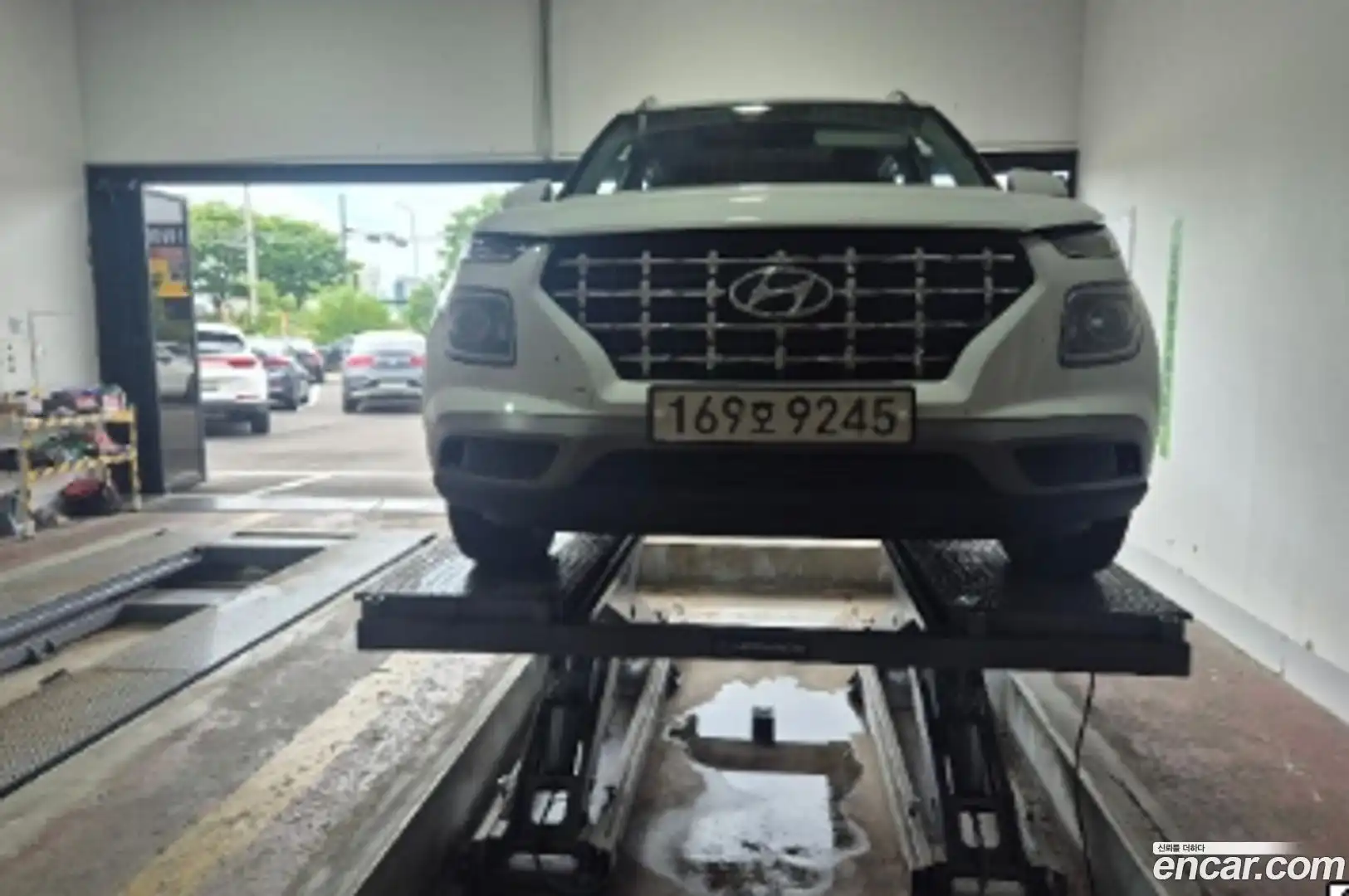 Venue Hyundai 2022.6-OUTER-001