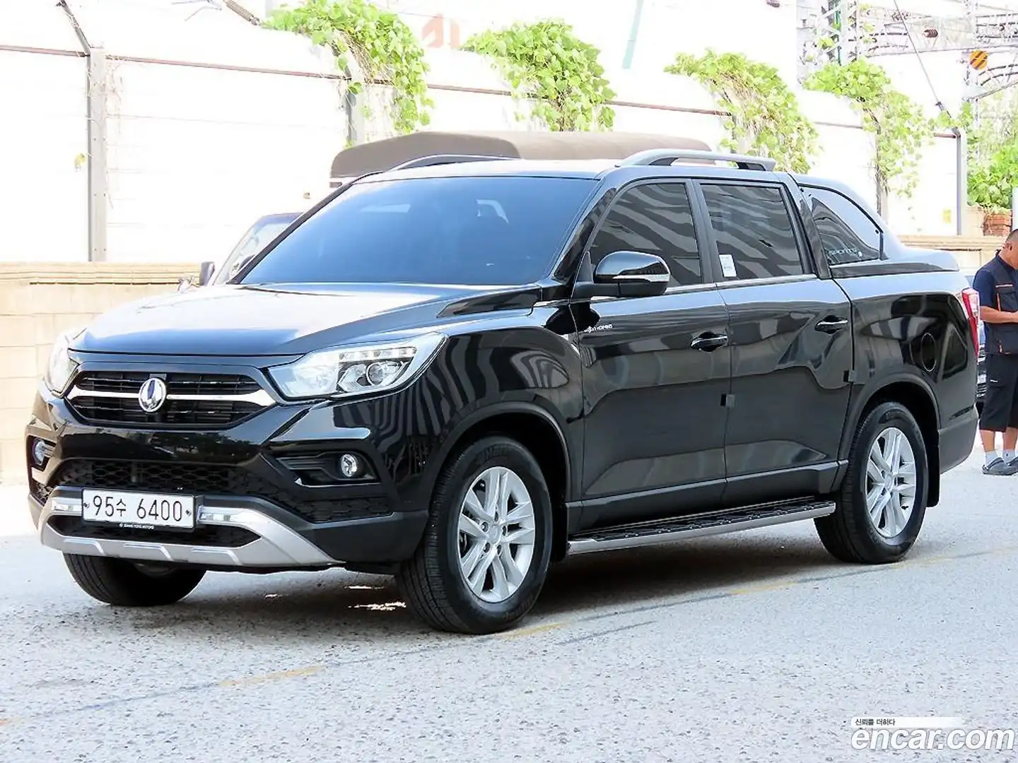 Rexton KG Mobility 2019.0-OUTER-001
