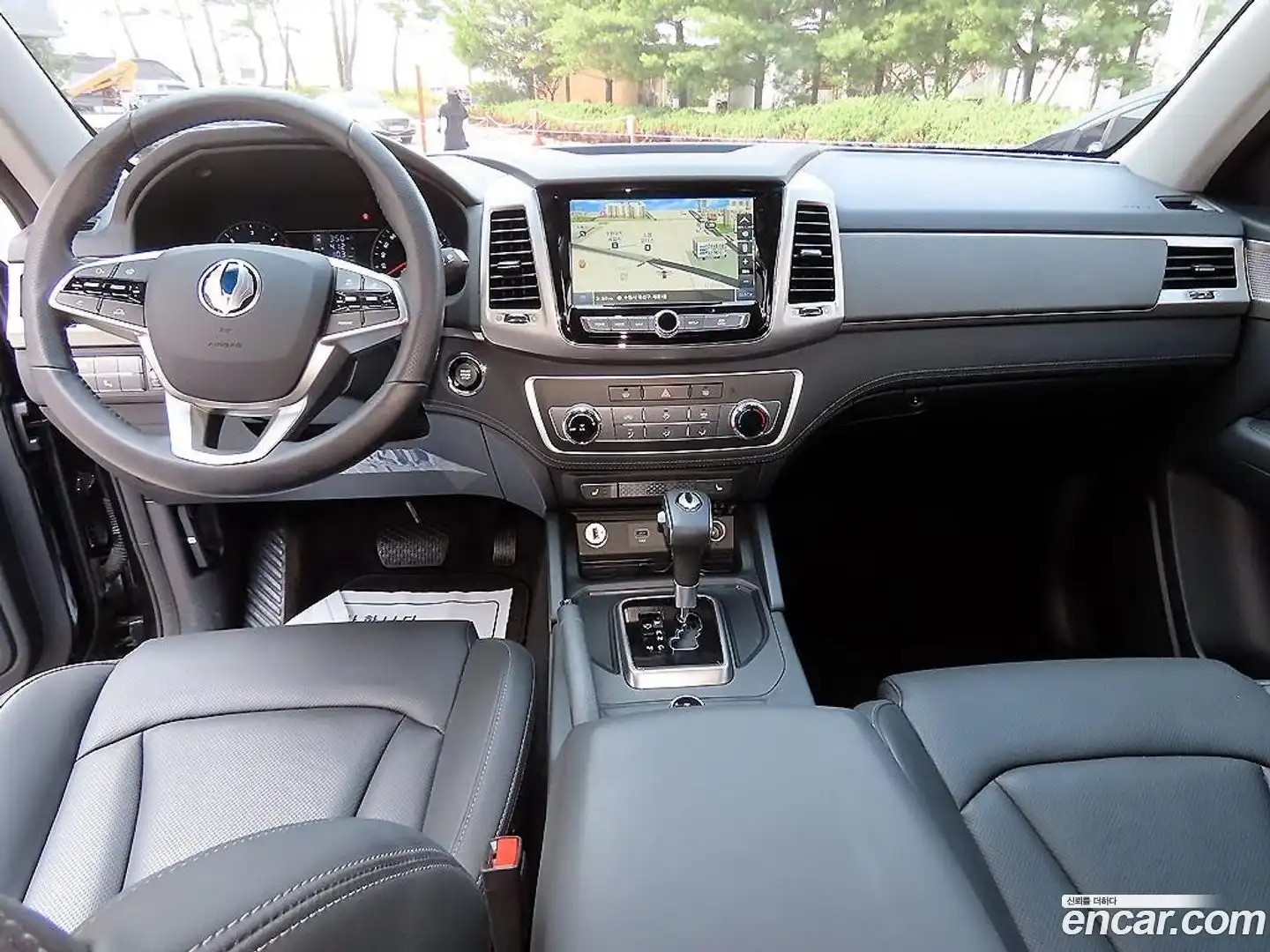 Rexton KG Mobility 2019.0-INNER-007