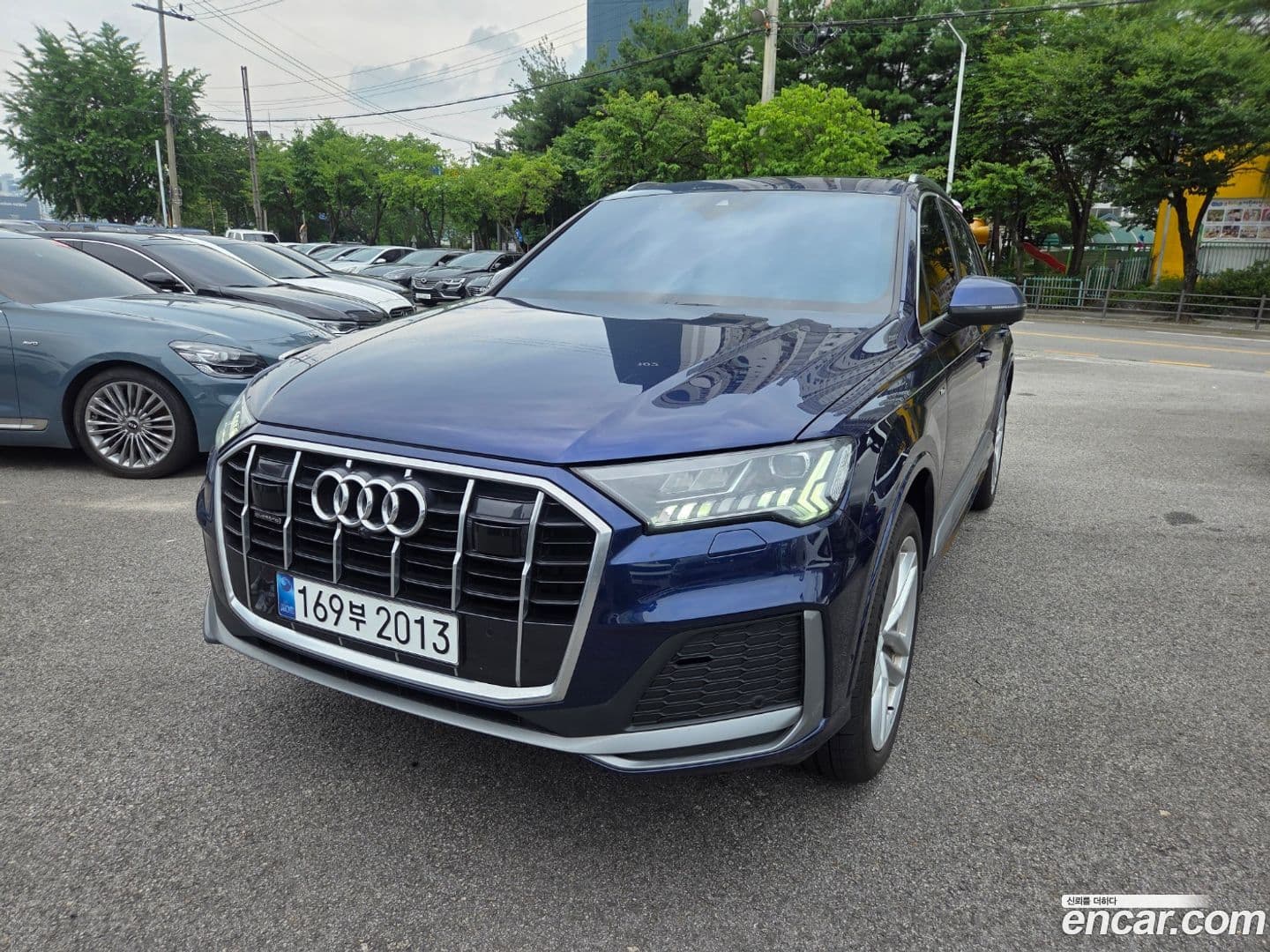 Main__Slider__Photo:Q7 Audi 2023.11-0