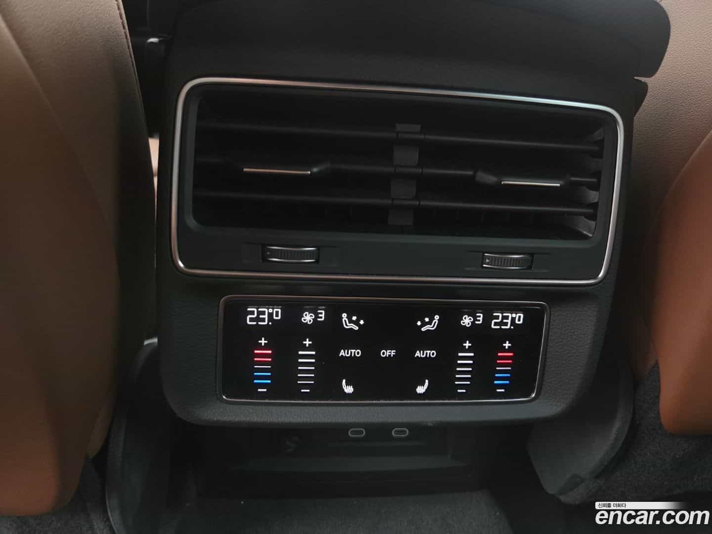 Q7 Audi 2023.11-OPTION-017