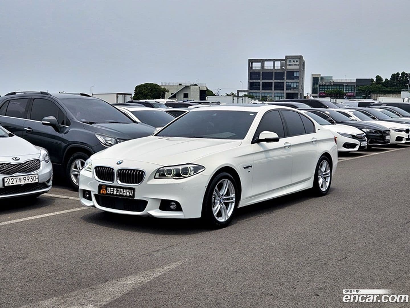 Main__Slider__Photo:5-Series BMW 2016.11-0