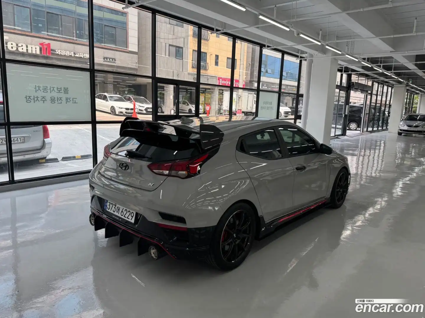 Veloster Hyundai 2020.10-OUTER-005