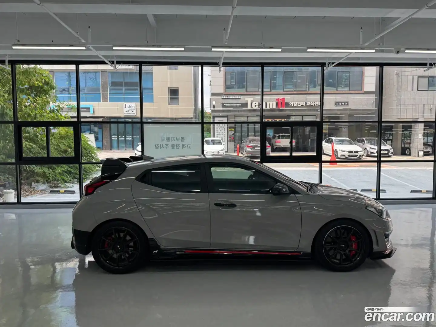 Veloster Hyundai 2020.10-OUTER-006