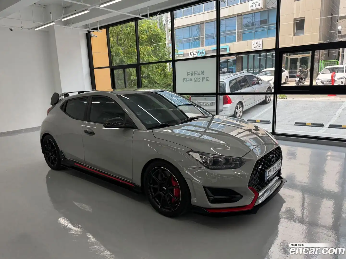Veloster Hyundai 2020.10-INNER-007