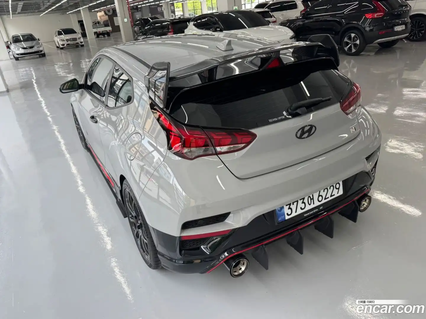 Veloster Hyundai 2020.10-INNER-008