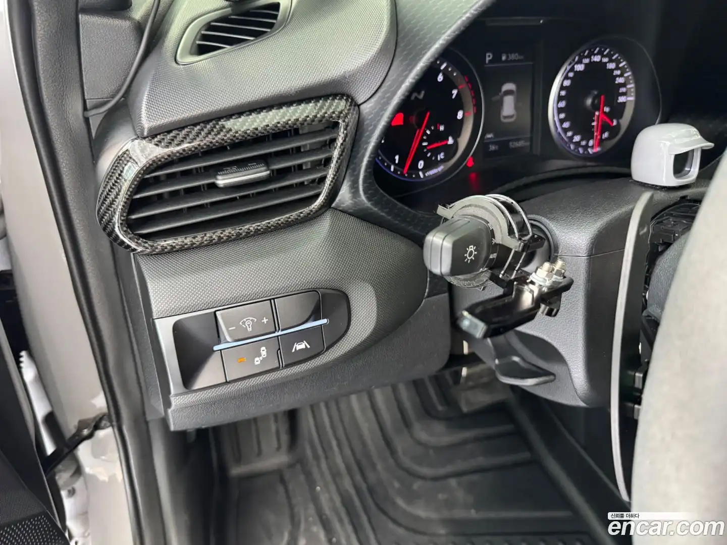 Veloster Hyundai 2020.10-OPTION-018