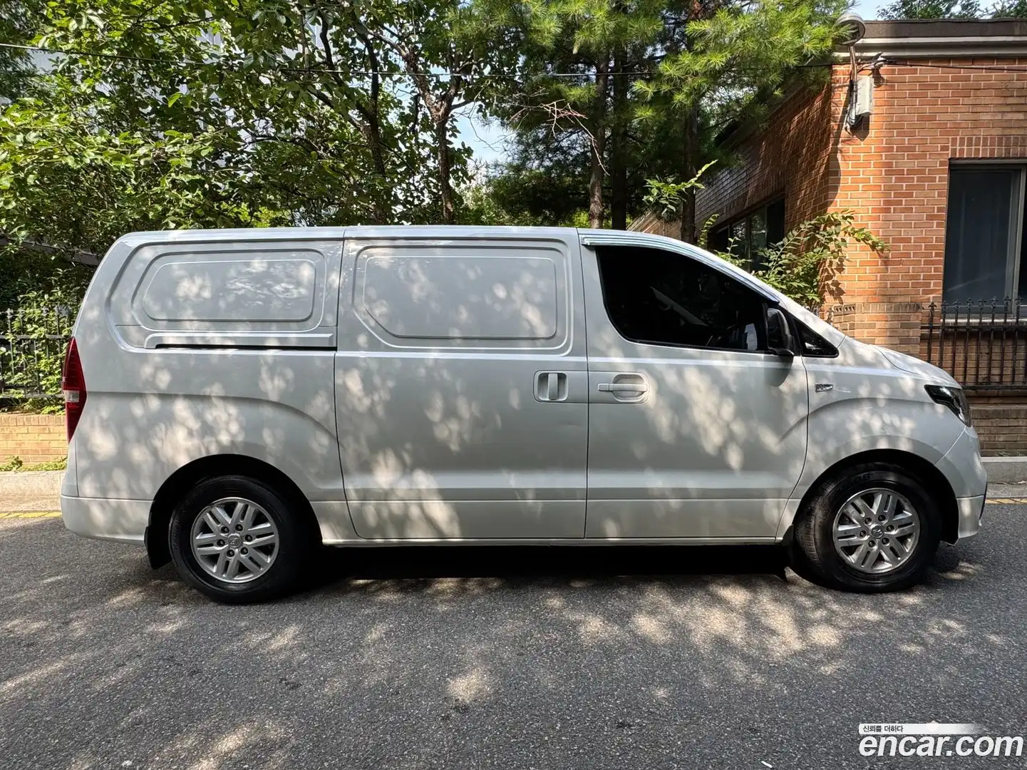 Starex Hyundai 2021.0-INNER-009