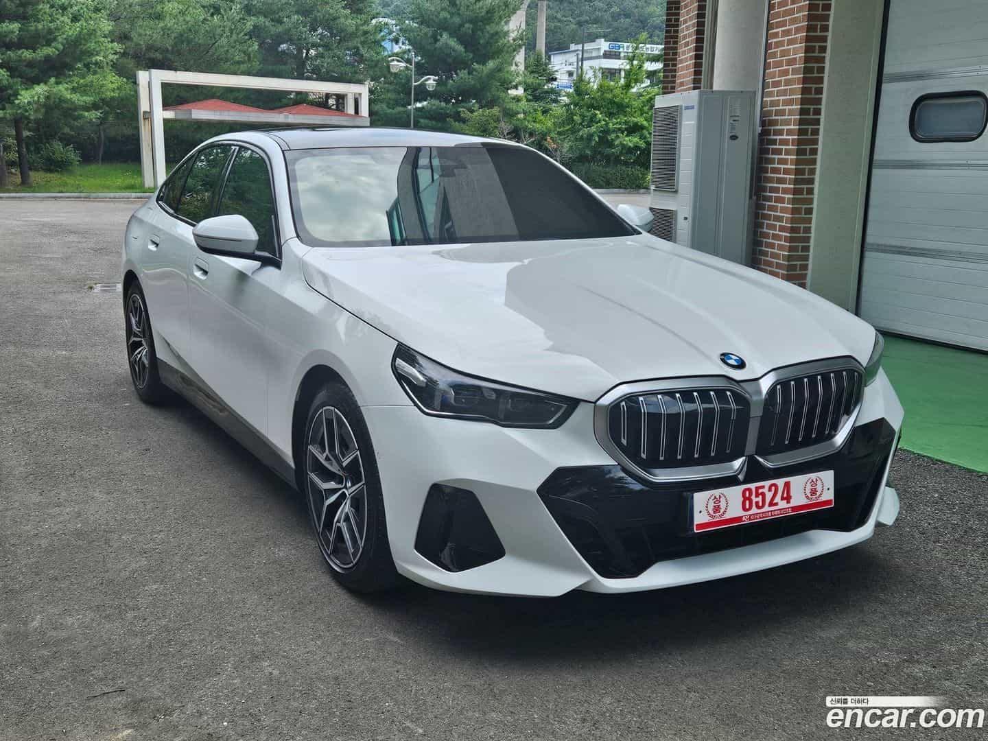 5-Series BMW 2025.7-OUTER-002