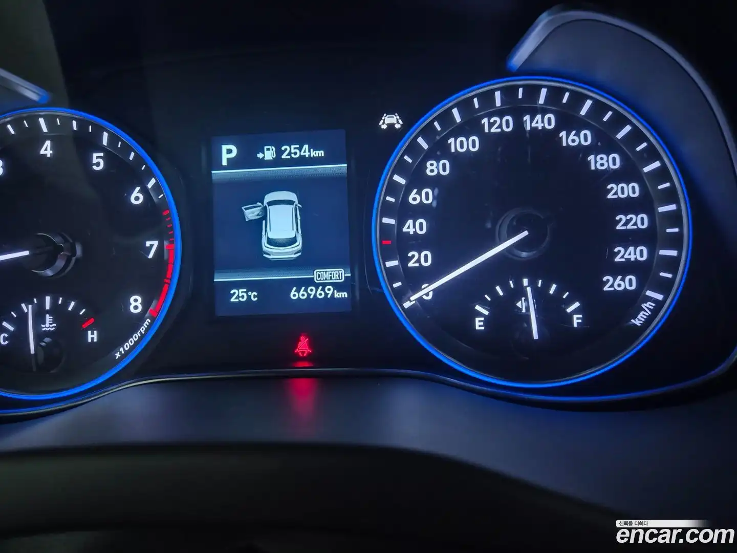 Kona Hyundai 2019.9-INNER-008