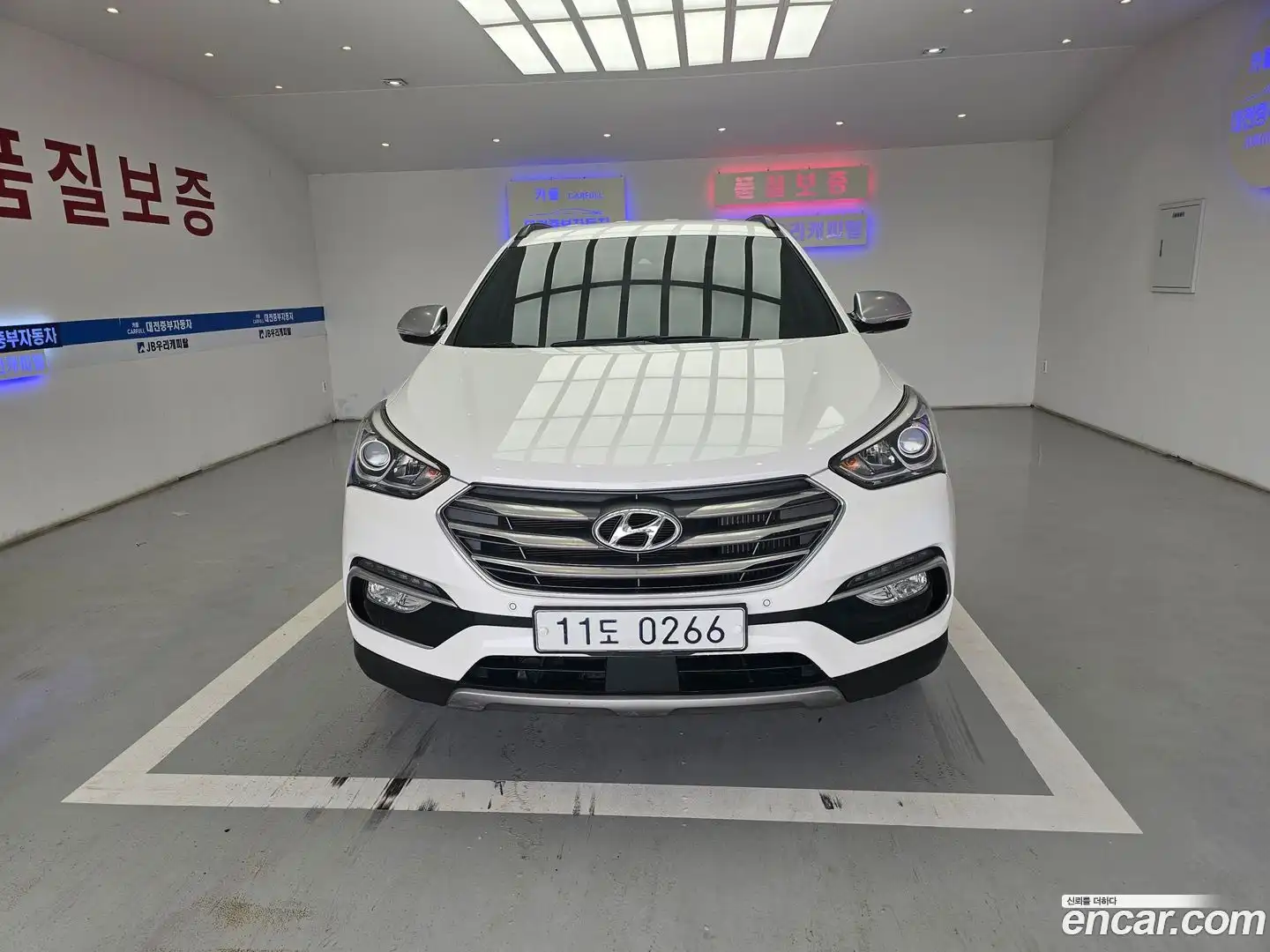 Santafe Hyundai 2016.9-OUTER-001