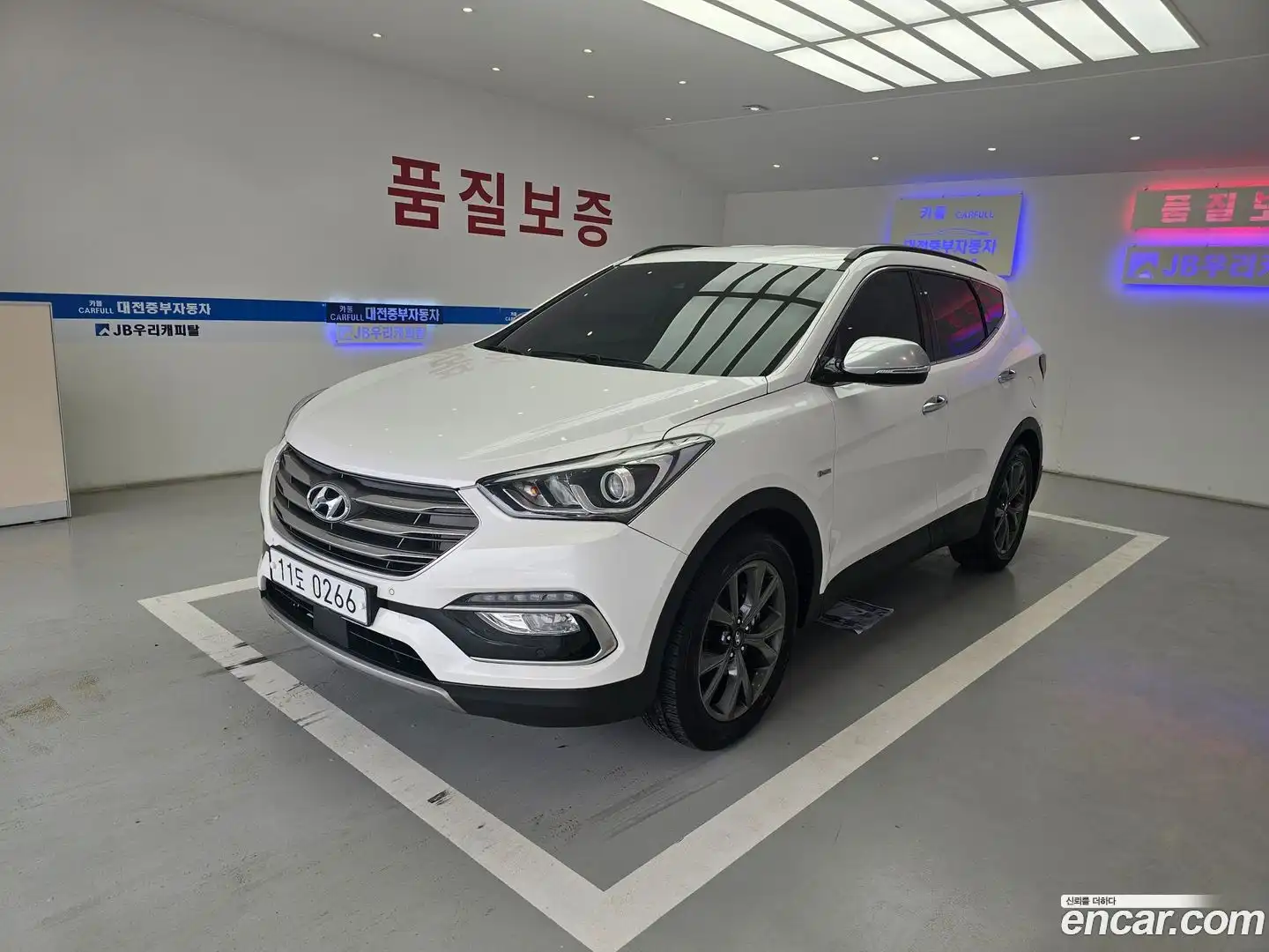 Santafe Hyundai 2016.9-OUTER-002